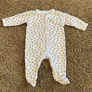 Gold hearts snap footie